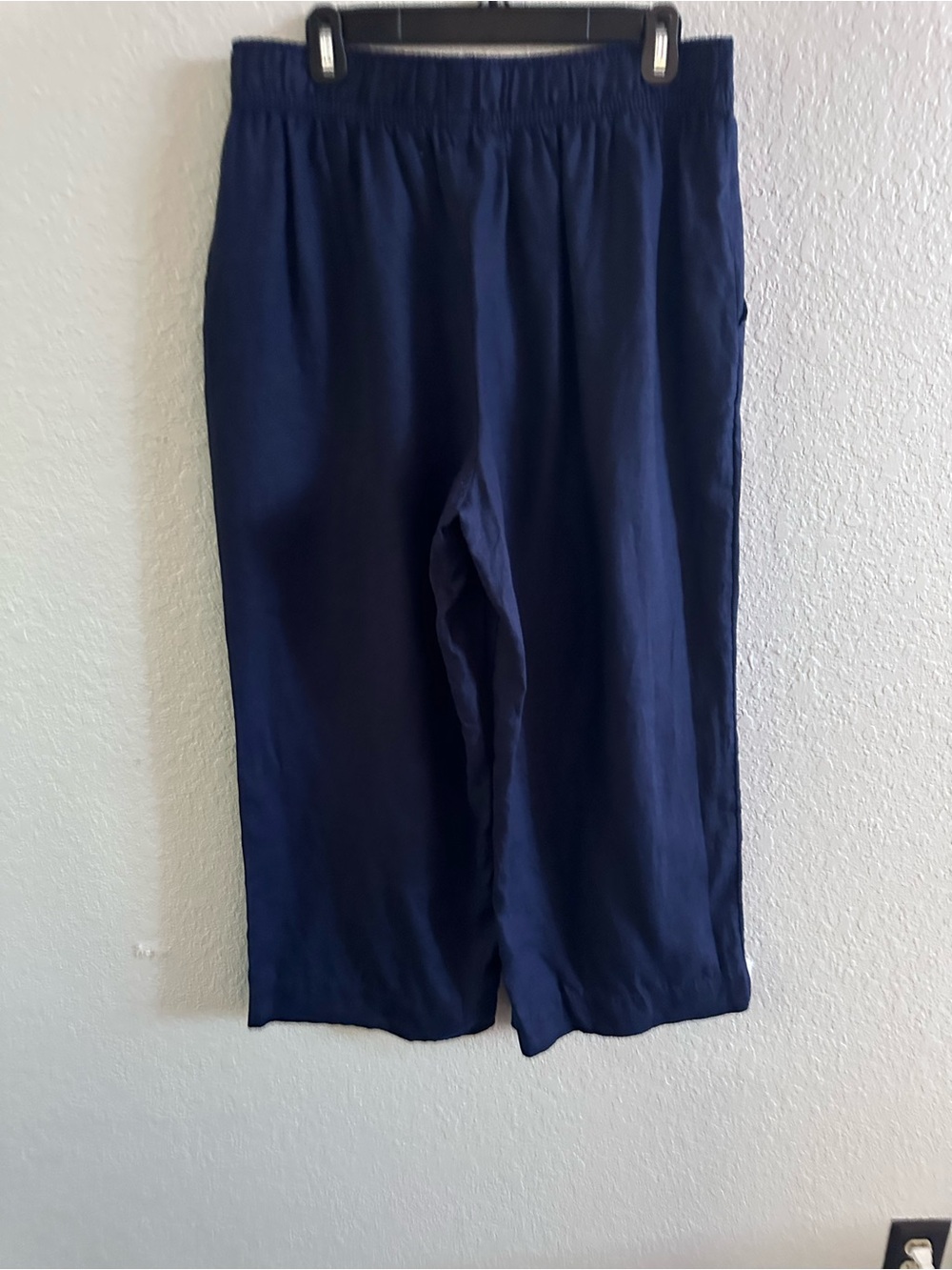 Tahari Essentials 100% Linen Navy Pull On Cropped Wide Leg Pants Women’s L - Picture 5 of 11